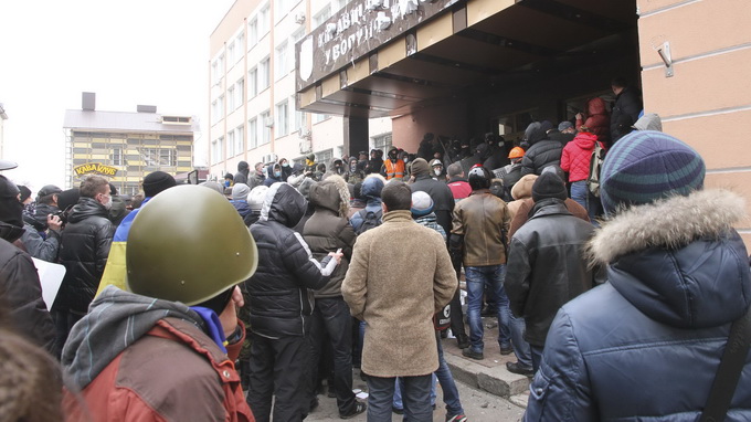 รัฐบาลยูเครนและฝ่ายค้านบรรลุข้อตกลงหยุดยิง